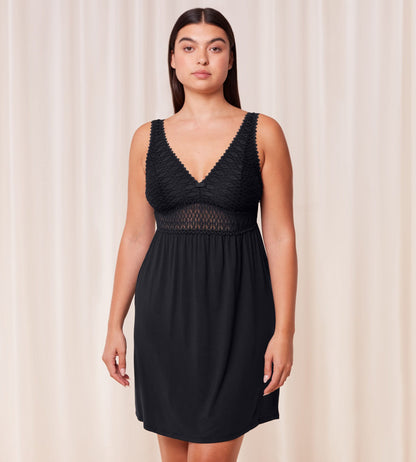 Aura Spotlight Nightdress